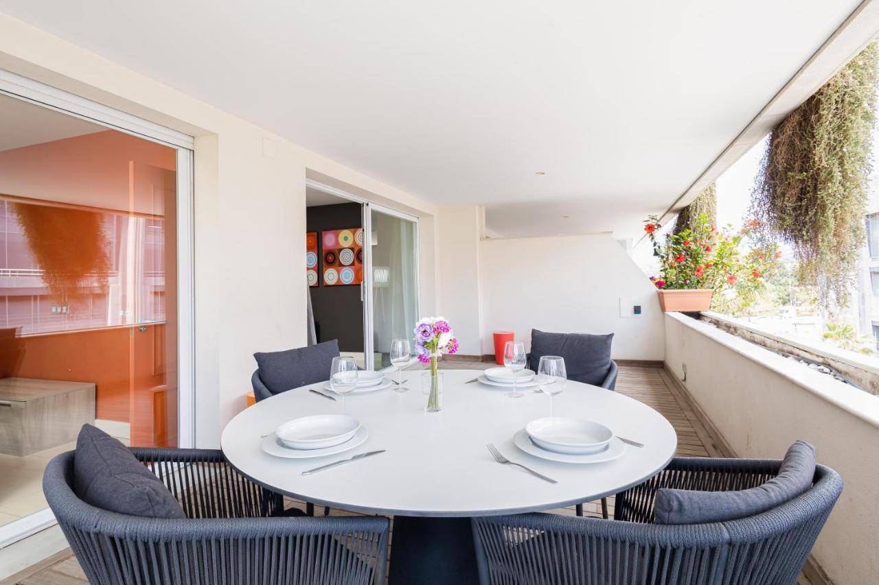 Puerto Banus, Edificio Tembo, 2 Bedroom Apartment, Parking And Pool 마르베야 외부 사진